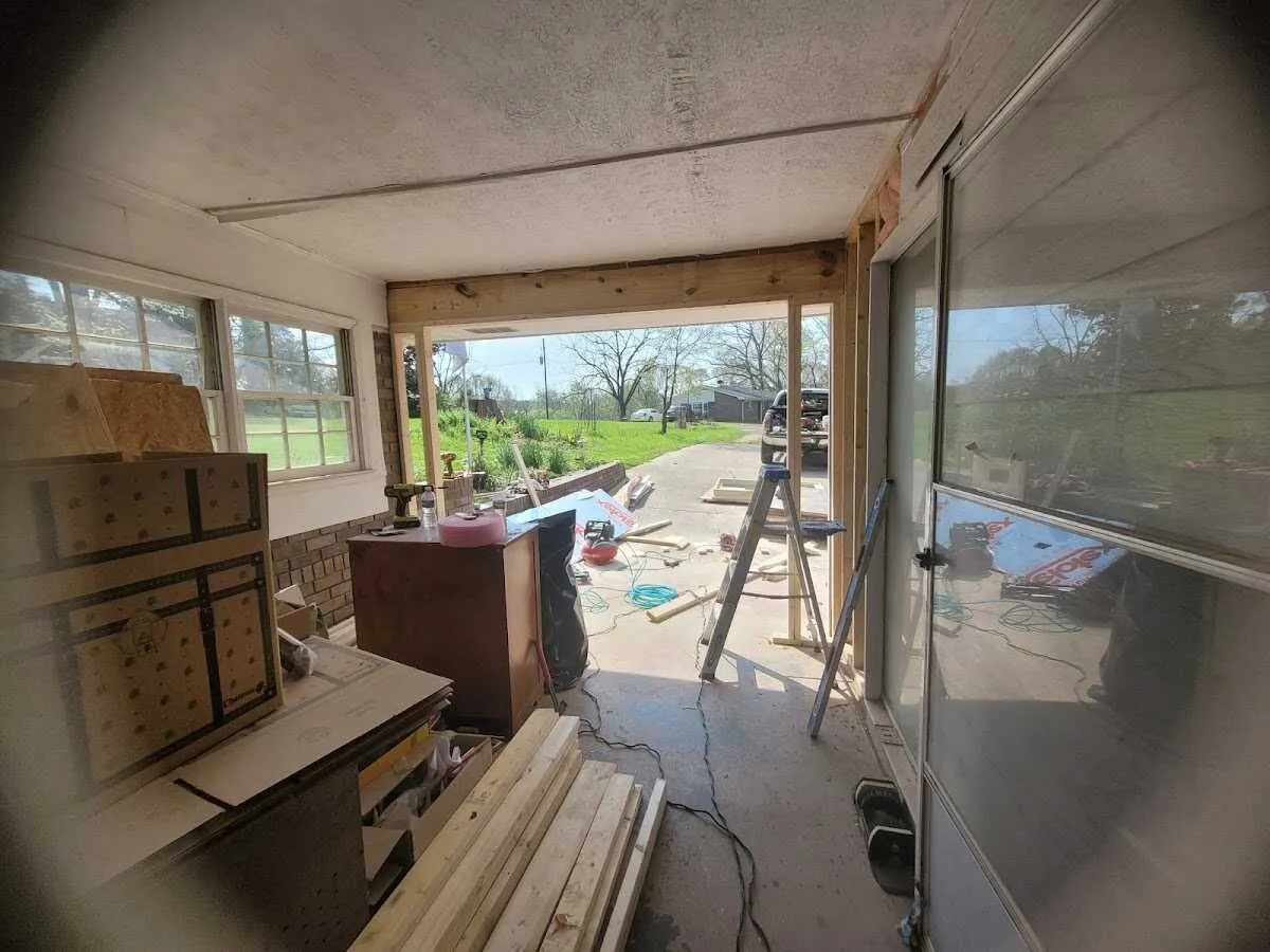 Air movers and dehumidifier for Drying & Dehumidification in Sunland Park